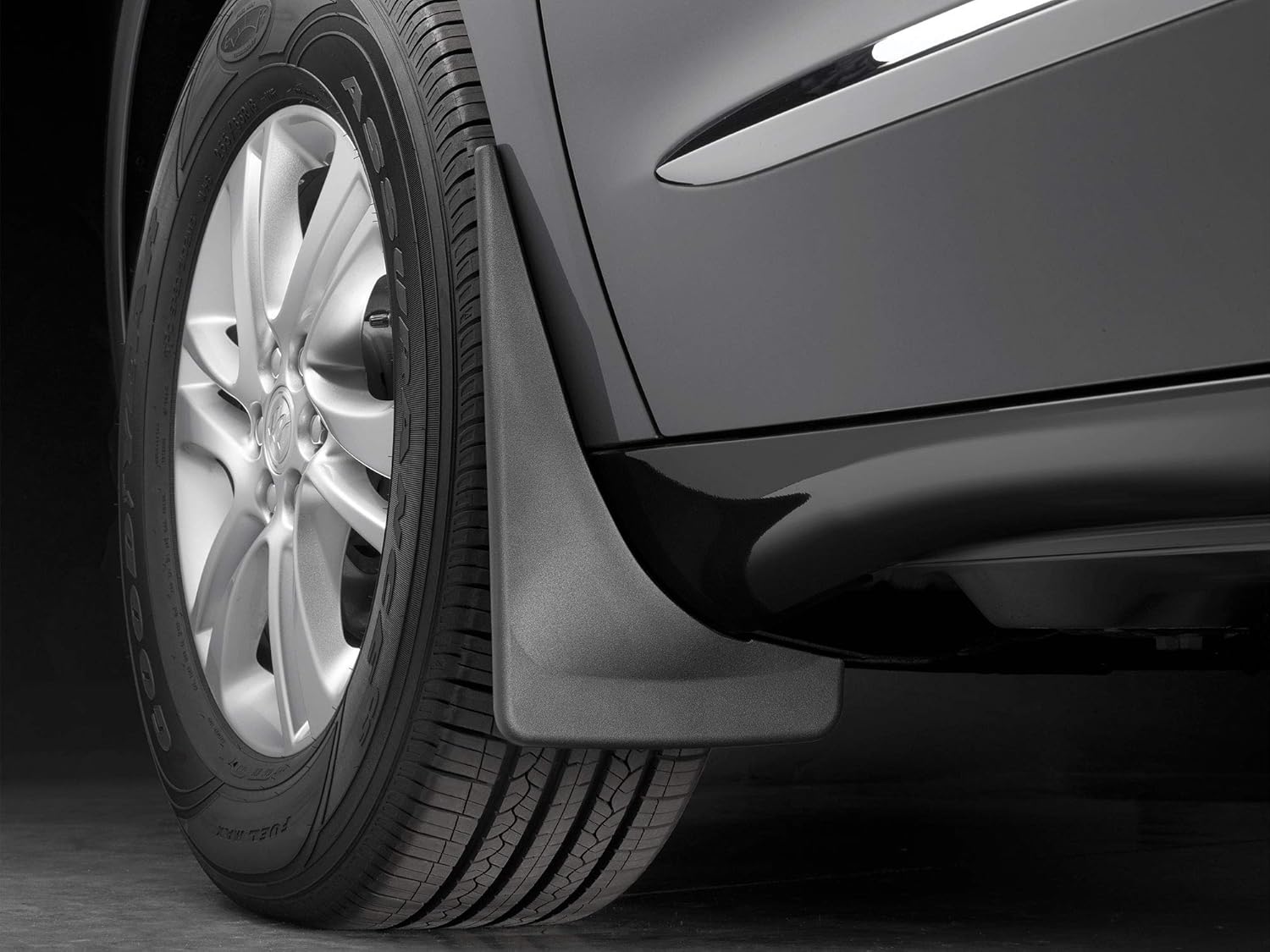Black Pack of 2 Mud Flap T44155