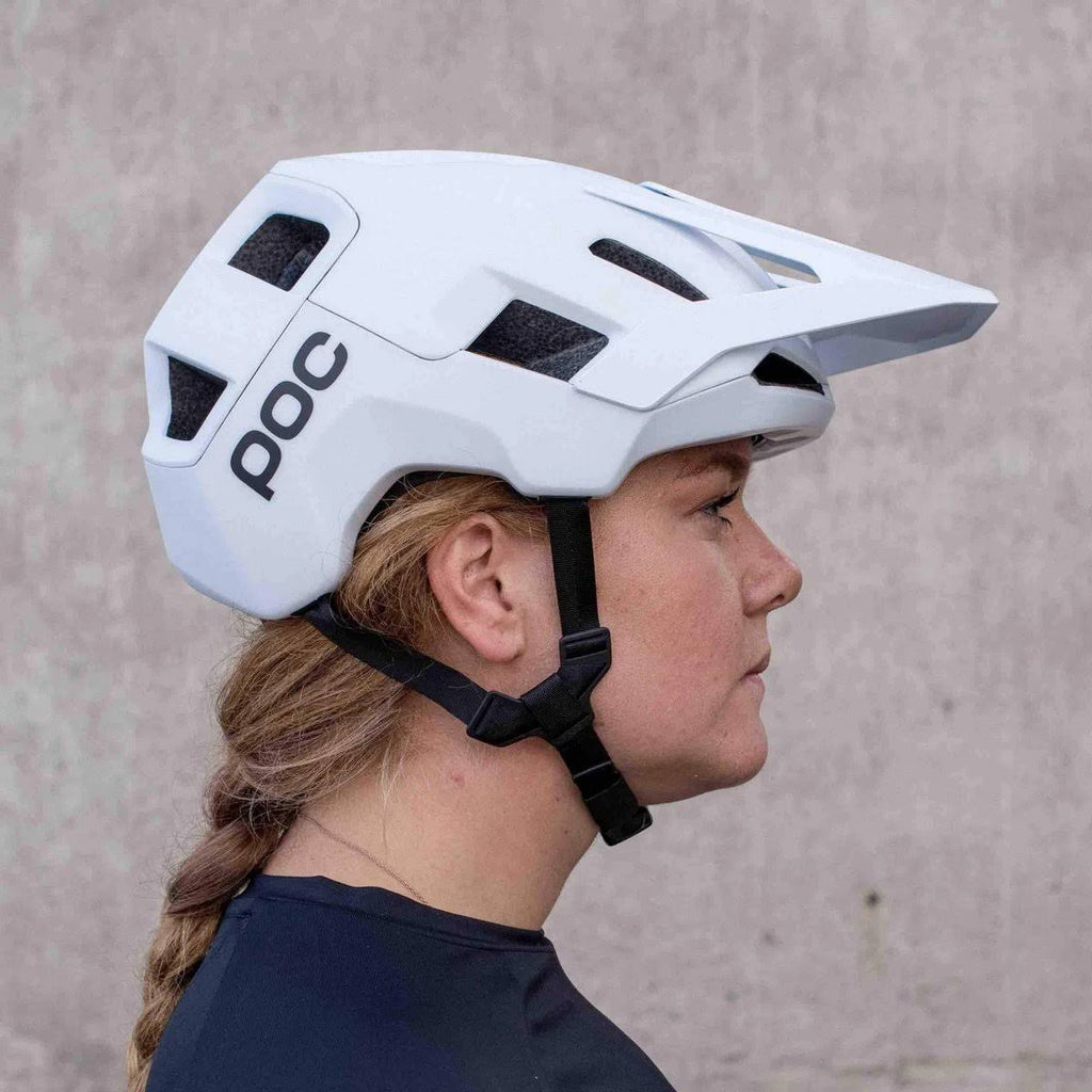 White MIPS Helmet C78354