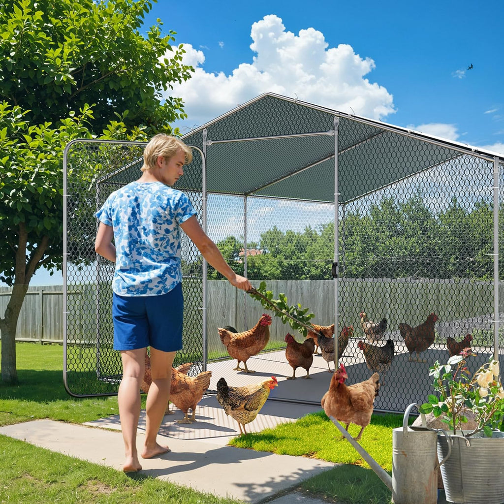 Large Metal Chicken Coop with Water-Resident Cover U8961