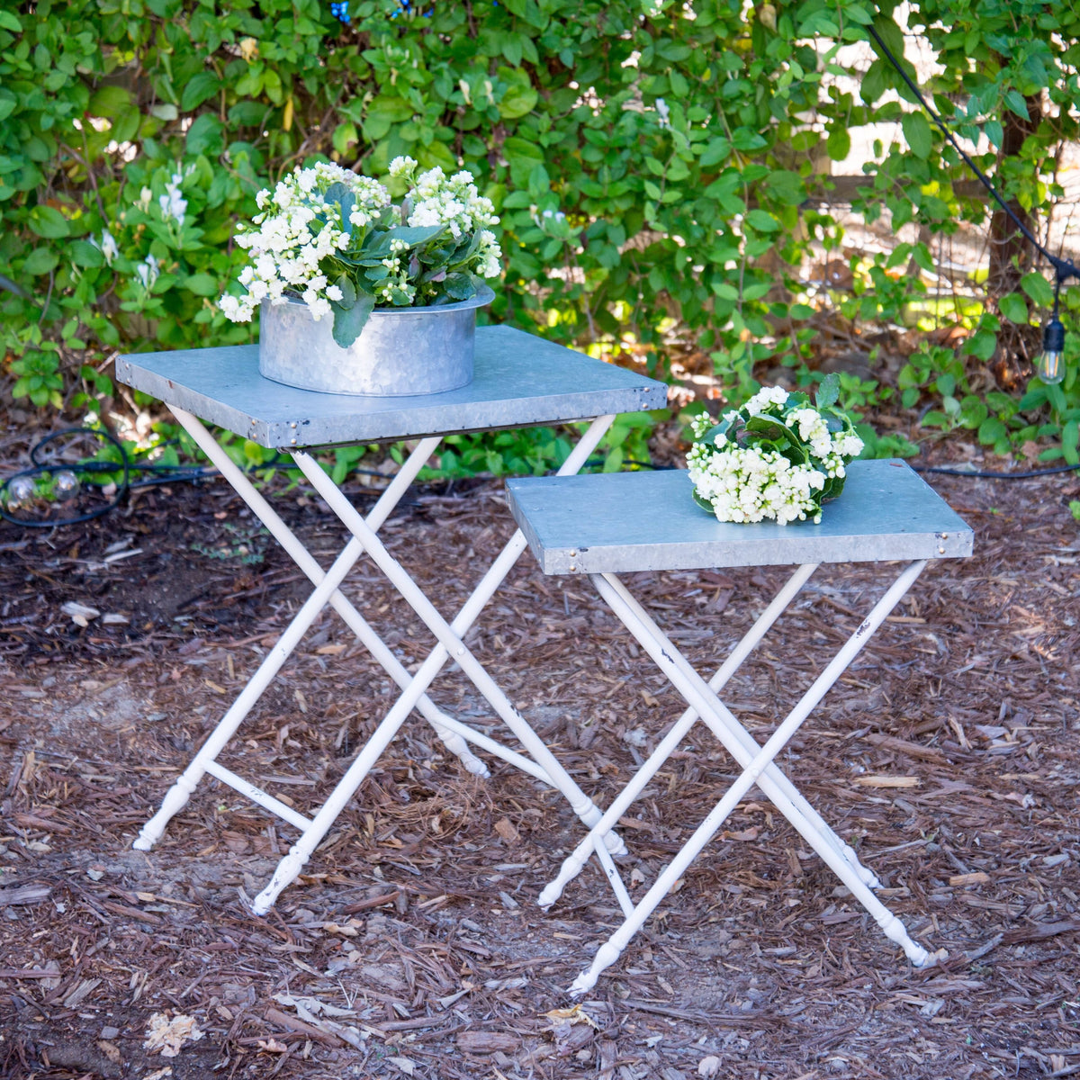 Metal Table (Set of 2) O456004