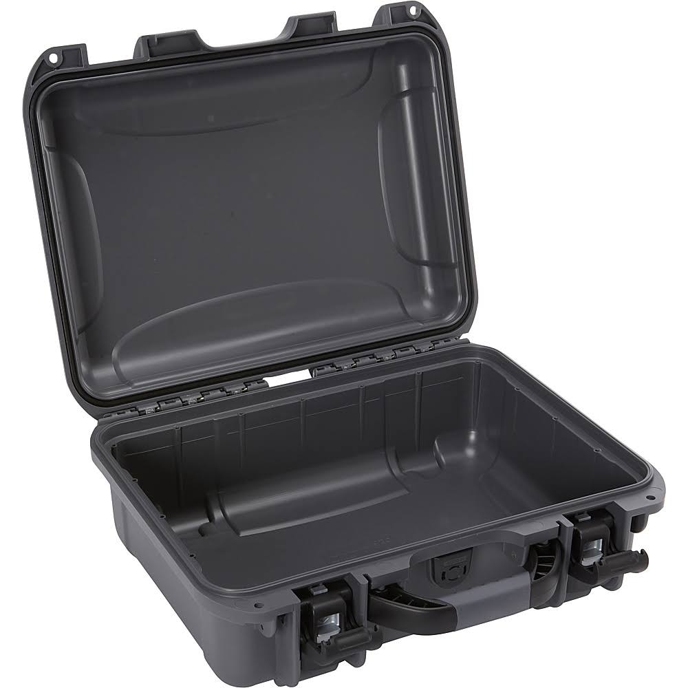 Silver 16.7x13.4x6.8 Case I9044