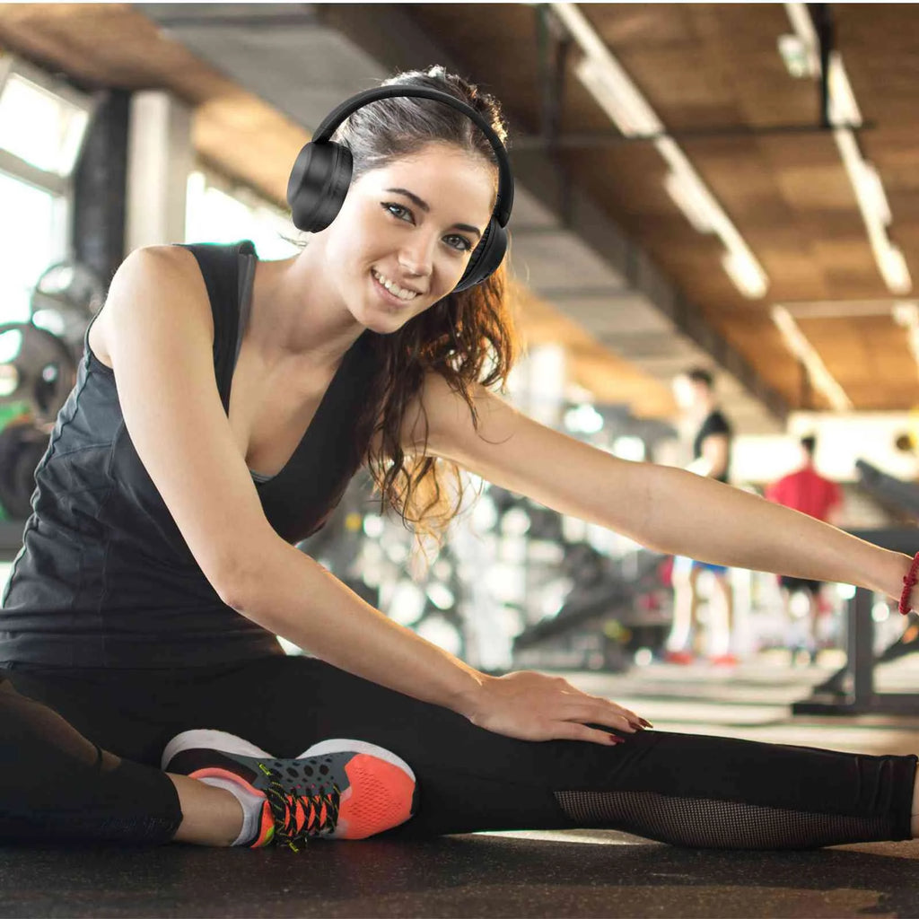 Wireless Bluetooth Over The Ear Headphones with Mic D5556